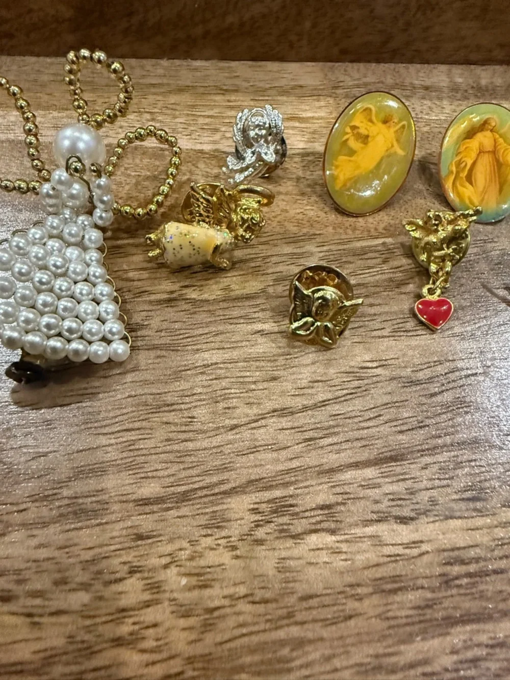 Lot of 11 Vintage Angel Pins & Brooches - Gold and Silver Tone